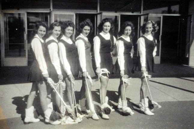 Virginia Dilkes, Dorothy Allen, Linda Berman, Joan Ordemann, Janet Dossena, Barbara Nagy, Dianne Tywoniw  (Not in the picture, Bernadette Urasz)